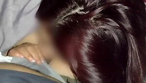 Viendo Películas Con Mi Vecino Mientras Le Chupo La Rica Verga