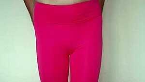 misr4 shares her latest pink leggings update