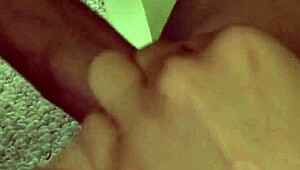 Promiscuous London Keyes Screaming in Rough Fucking and Squirting!