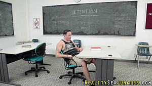 Pornstar in heels sucks big cock for hardcore facial in reality scene