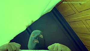 dominatrix mistress april - the slave centerpide