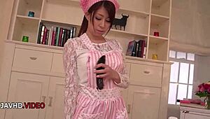 mature japanese woman gives blowjob then gets creampied during hardcore sex