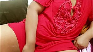 Sexy Indian Aunty Boobs