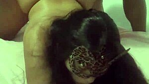 slut raises her big ass for man to eat