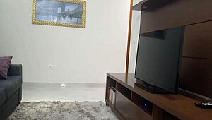 hot housewife teases tv technician with short shorts