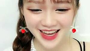 Cute Korean Girl Livestream on Uplive