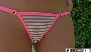 All internal: Hanna Sweet kriegt Sahneladung in die Fotze nach Ölmassagen. Sie stöhnt vor Ekstase.