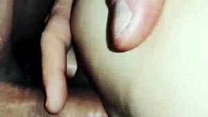 Momentos lentos quentes com esposa de lingerie erótica