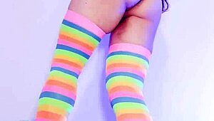 madrastra puta latina colombiana de cameltoe gigante seduce a su hijastro masturbándose la vagina y el culo le encanta la doble penetración usa bhabhi desi sex xxx usa american united states