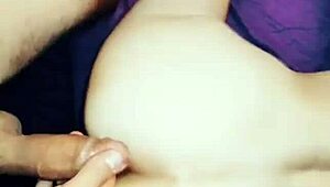 Momentos lentos quentes com esposa de lingerie erótica