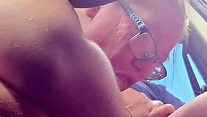 bbw deepthroats big dick for lunch at home