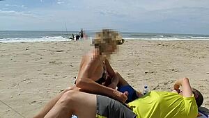 A stranger milf made me ejaculate in front of everyone