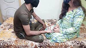 chachu ny bohat choda end to had he kr diya gand mai desi lun ghusa diya hindi audio