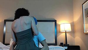 making out with hot petite 18+ woman