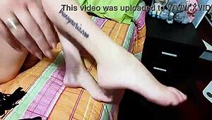 Te hago una paja con mis pies mira el video