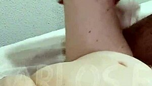 watch this husband devour his wife's tasty shaved pussy in bed 😘