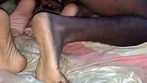 I folla al mejor amigo asta quedar embarazada cornudo trabaja sin descansar