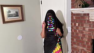 Amira Ali se poartă ca curvă pentru bani ca menajeră 😘