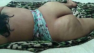 Kocamla Çıplak Takılıp Kremsi Anal Masaj Çekimine Hazırlanıyorum Bölüm 1