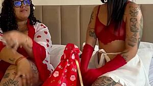 Putaria l�sbica de natal with big ass girls