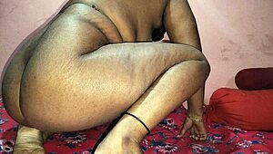 Knulla mig hårt! Sätt din kuk i min fitta nu!