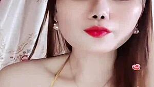 Viet teen 18+ dancing on Bigo