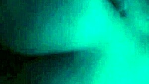 Jeg har stor rumpe til den monsterkuken, uh yeah