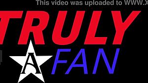 giggles feet get sandy at the beach on beat2feet - reup