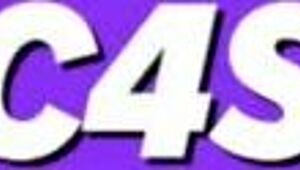 Door-to-door salesgirl seduces customer with naughty blowjob for big deal