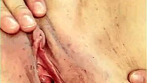 I luv this hot mature shaved pussy up close, fingerin it slowly and makin it wet.