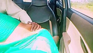 Car sex with desi housewife trying to fuck unknown person, full of dirty talks 💦