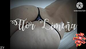 Ragazza peruviana mostra grosso culo in mutandine