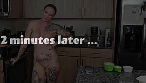 Naked housewife luci power cooks mac and cheese in kitchen