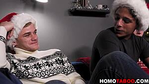 Gay boy fucks bf & his stepbrother in threesome 😏