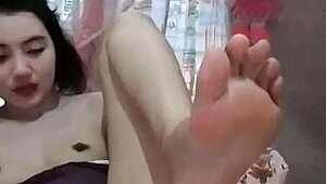 amateur guy masturbating horny at home