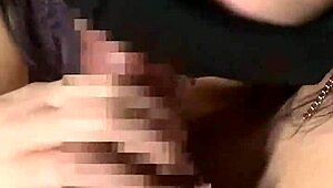 Wow, this 18-year-old amateur gives intense blowjob!