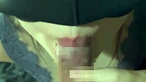 Wow, această amatoare de 18 ani dă muie intensă!