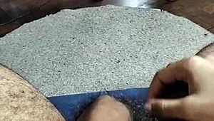 marido nao aguentou e colocou a esposa peluda pra sentar