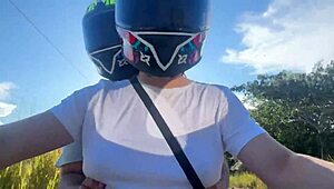 i picked up a didi client without bra and he noticed my big tits