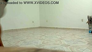 Vecina gordita, are you cleaning your new departamento?