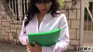 Španielka s obrovskou rittou drieť v televíznom štúdiu