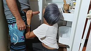 יום רגיל עם אחות חורגת מילף סקסית - 100 פורנו ספרדי