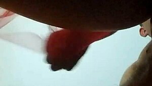 me pilla en el baño y me folla con blowjob y cum