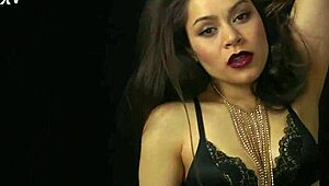 Meana Wolf mesmerizes with erotic jerk off bliss and goddess instructions