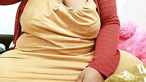 this indian bengali bhabhi flaunts her sexy tits 💋