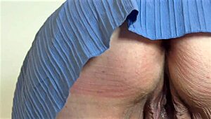 Real Estate Agent Flashes Pussy In Mini Dress While Cleaning