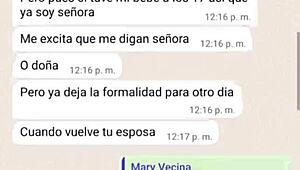 Intriguing online chat with a mature latina amateur in mexican web session