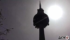 Spanyol nagy seggű csaj keményen megdugva a tévéstúdióban