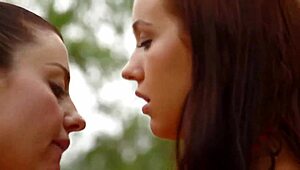 Holly Hudson and Sovereign Syre - 60Fps