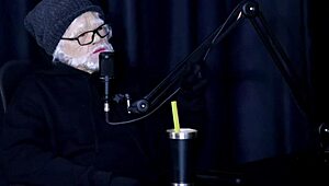 Veja a Entrevista Safada e Cheia de Putaria com a Flor de Damiana com Vovô Moai no Porn Cast Brazil - Parte 2 Watch on Sheer Red